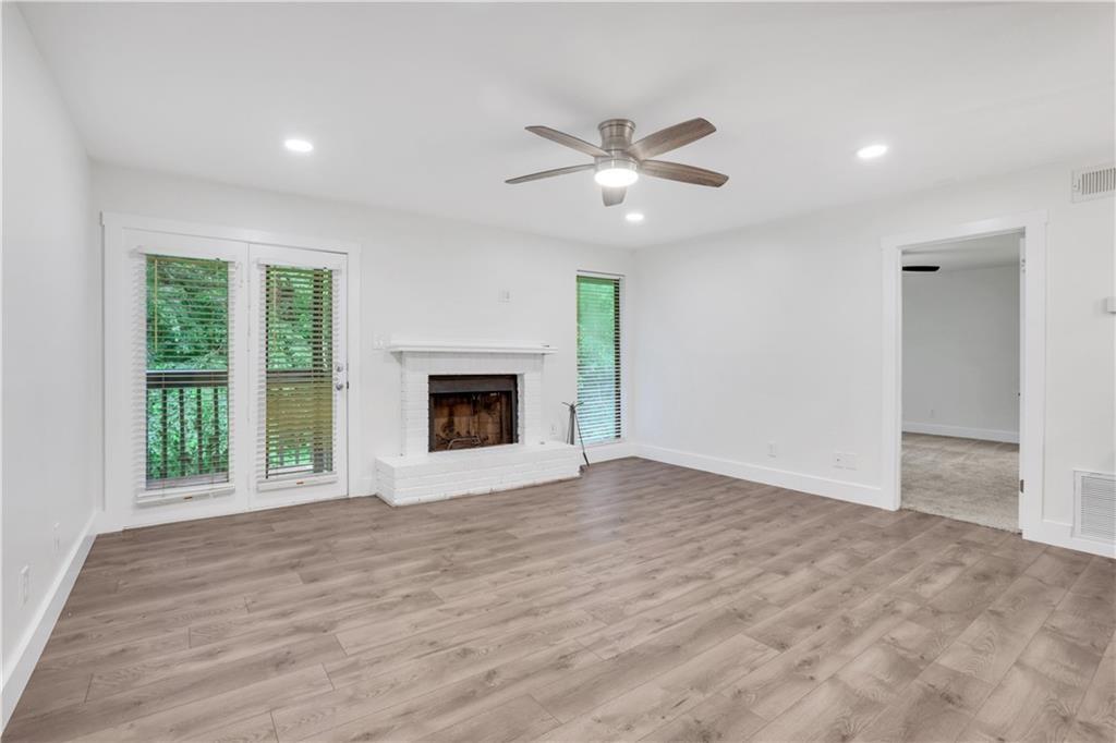 206 Tuxworth Cir., Decatur, GA 30033