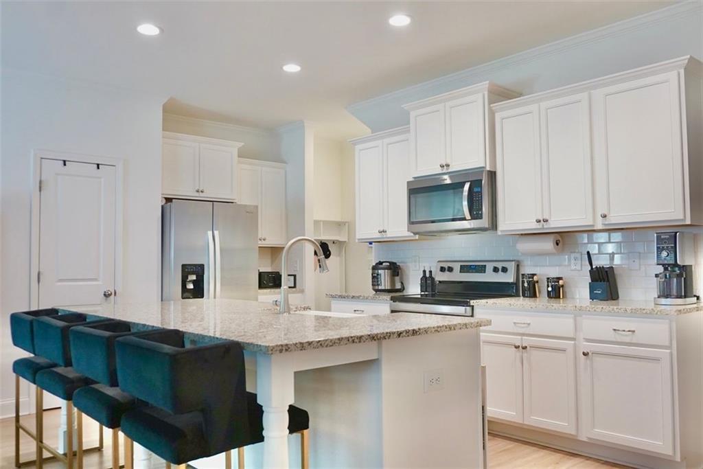 5316 Briggs St., Flowery Branch, GA 30542