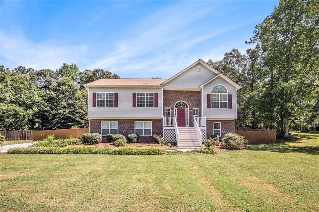5644 Rutland Dr., Powder Springs, GA 30127