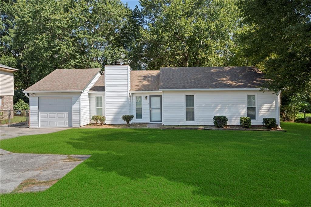2436 Rex Rd., Ellenwood, GA 30294