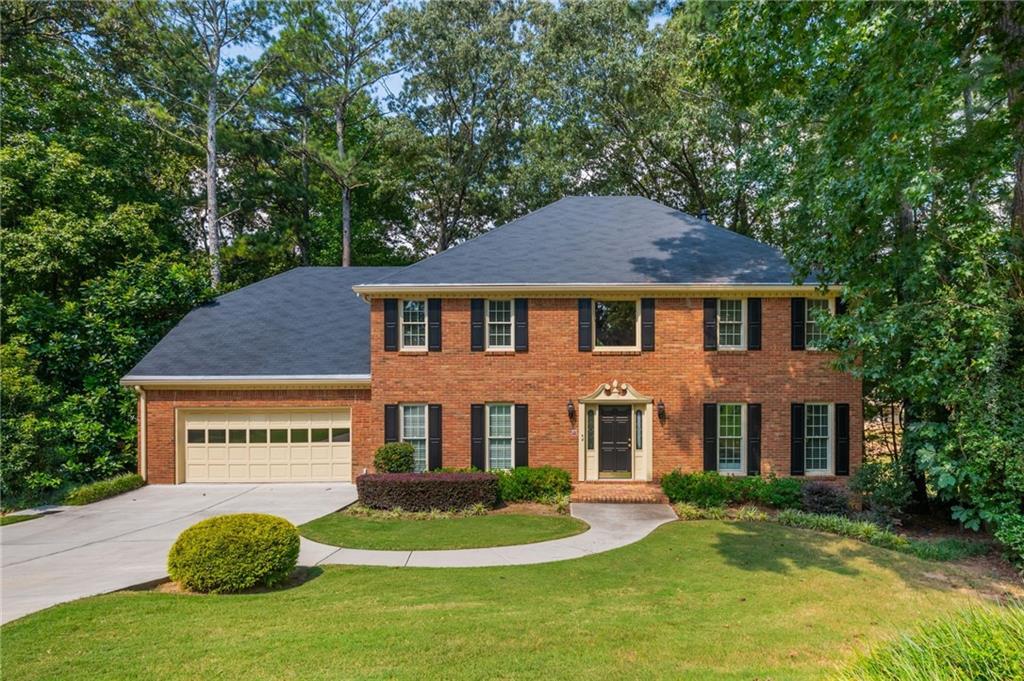 220 Malvern Pl., Roswell, GA 30076