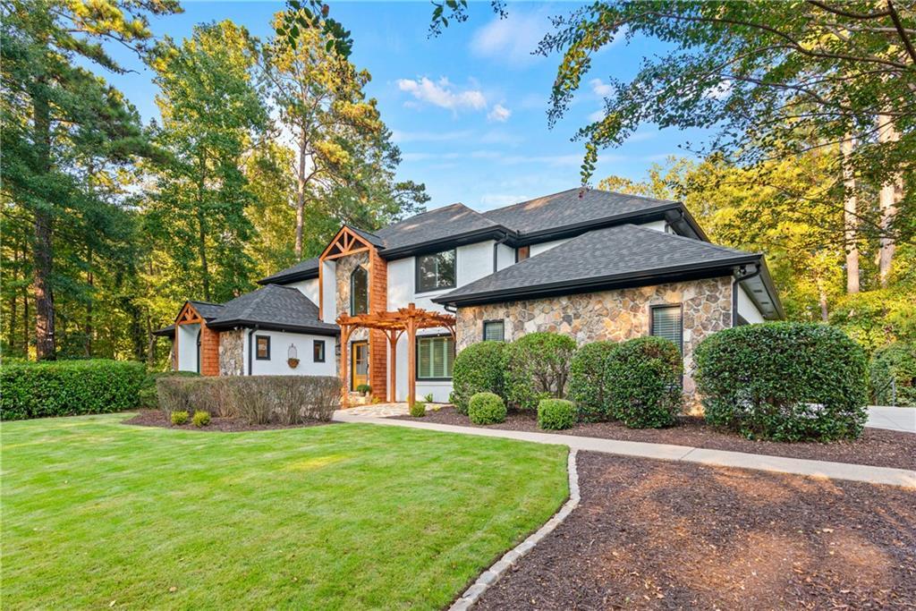 8765 River Bluff Ln., Roswell, GA 30076