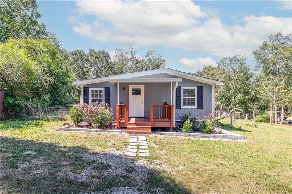 3916 Petes Dr., Gainesville, GA 30506