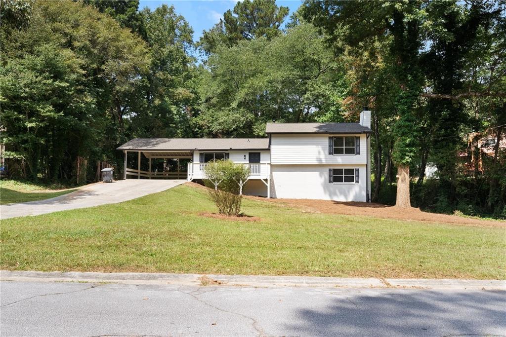 2982 Creekview Ct., Conyers, GA 30012