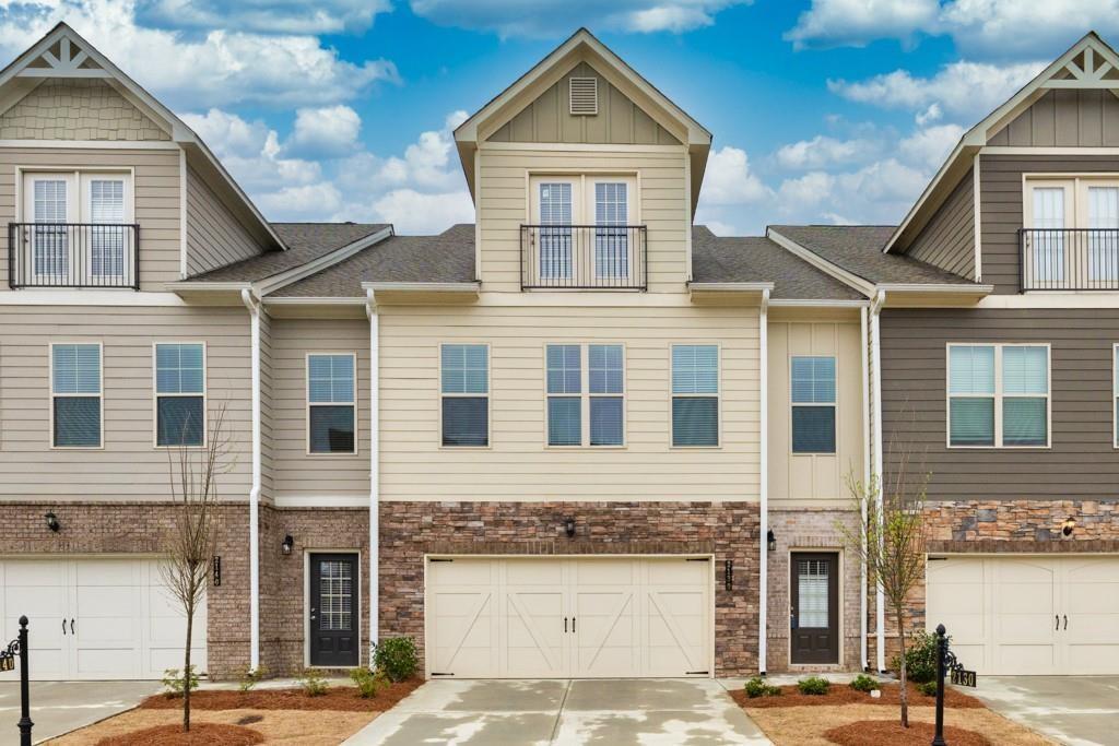 2020 Manor Pointe Dr. #19, Cumming, GA 30041