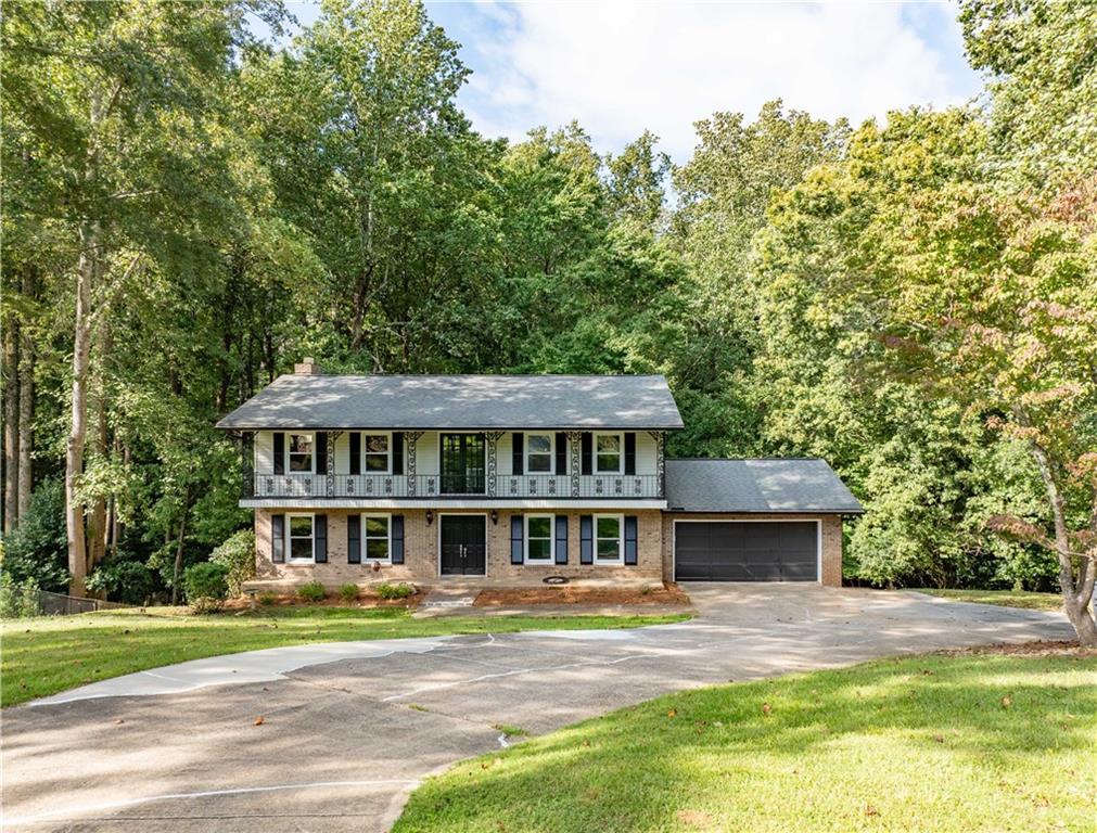 546 Woodland Dr., Gainesville, GA 30501