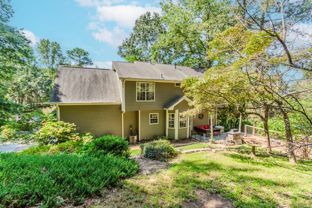 2917 Forest Ct., Loganville, GA 30052