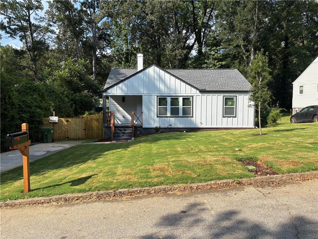 1389 Lanvale Dr., Atlanta, GA 30310