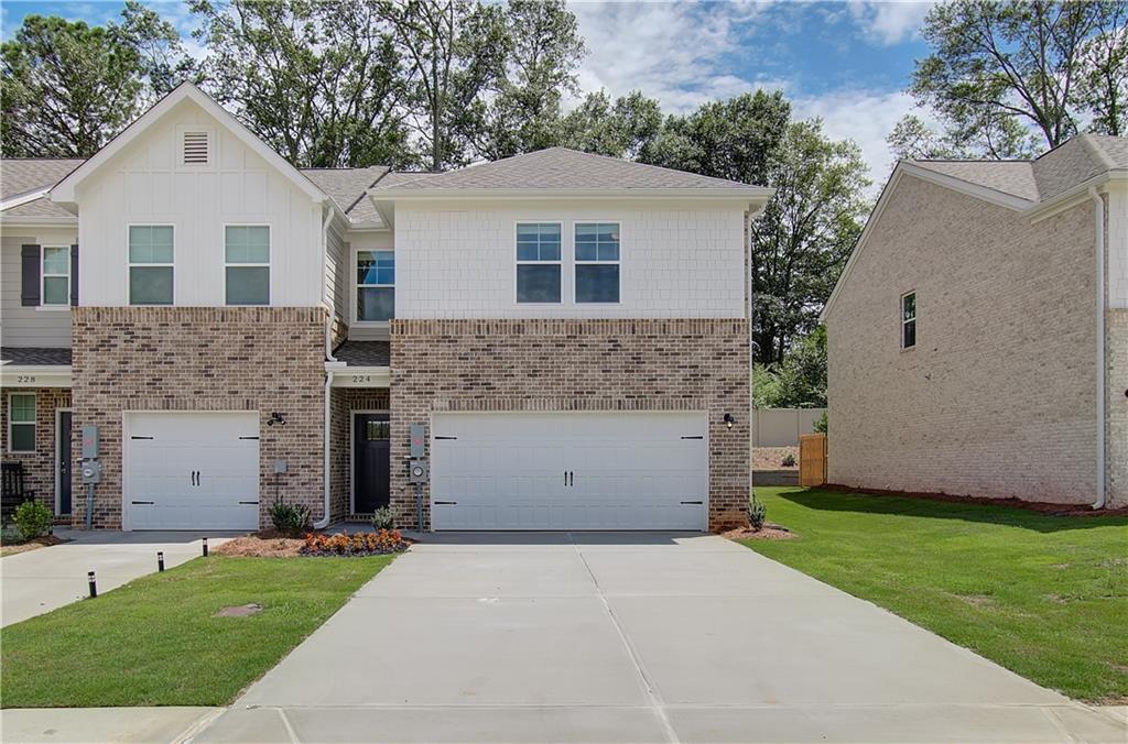 301 Navigator Ln., Mcdonough, GA 30253