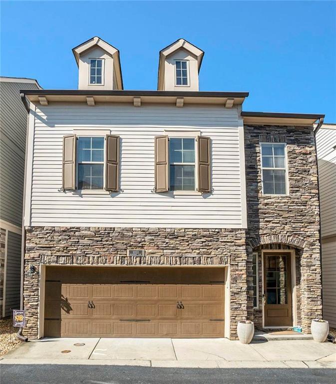 1053 Moorewood Ln., Smyrna, GA 30080