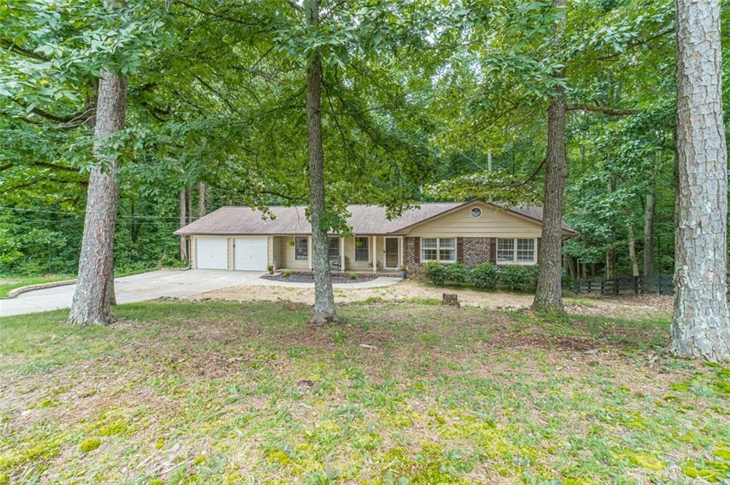 2446 Thrasher Rd., Buford, GA 30519