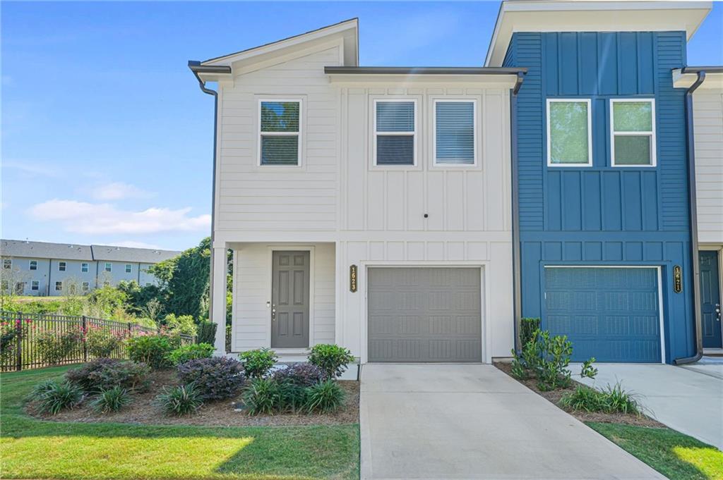 1623 Gunnin Trace, Atlanta, GA 30318