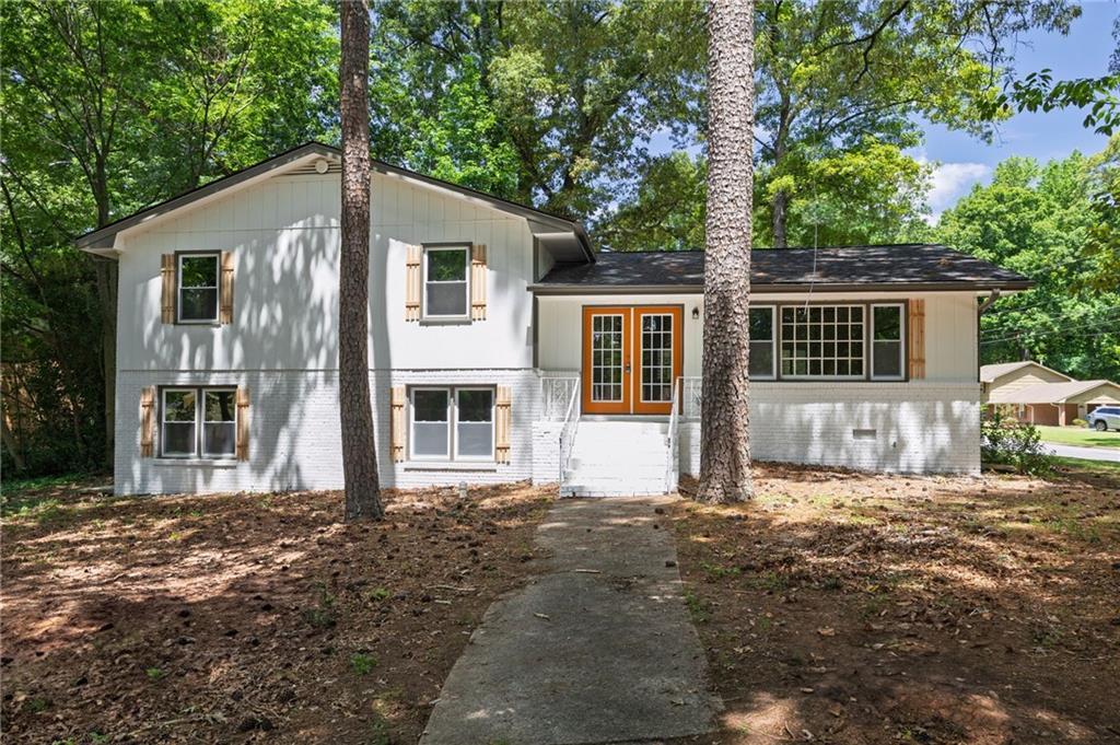 5520 Saint Lo Ln., Atlanta, GA 30349