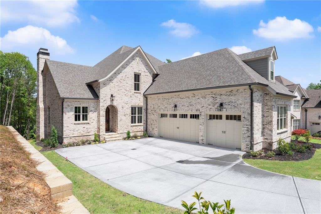 4860 Grandview Ct., Flowery Branch, GA 30542