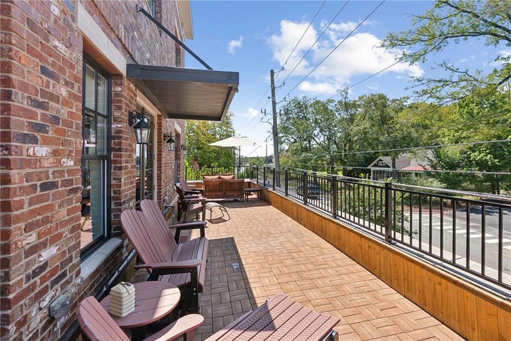 8255 Main St. #2, Woodstock, GA 30188