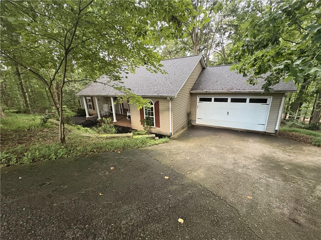 6037 Fair Haven Hill Rd., Gainesville, GA 30506