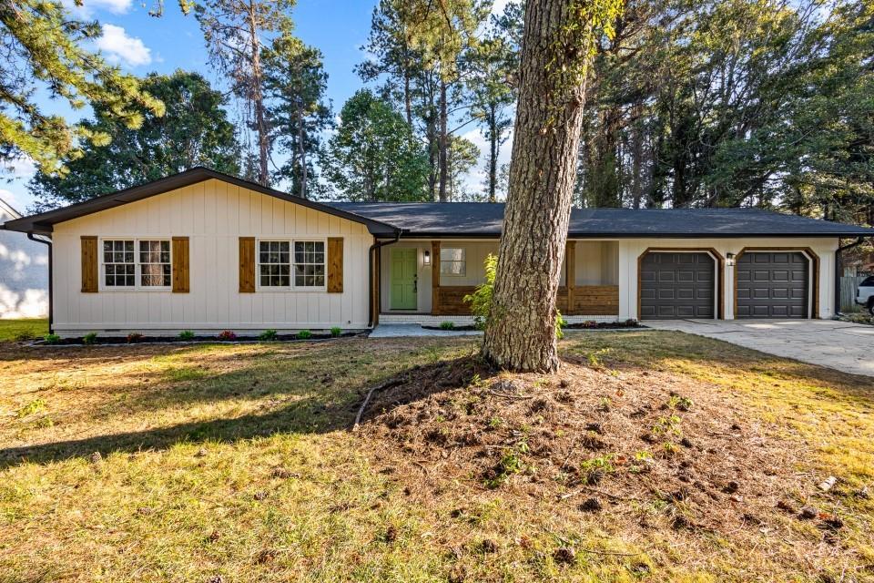 1396 Huntsmen Glen, Riverdale, GA 30296
