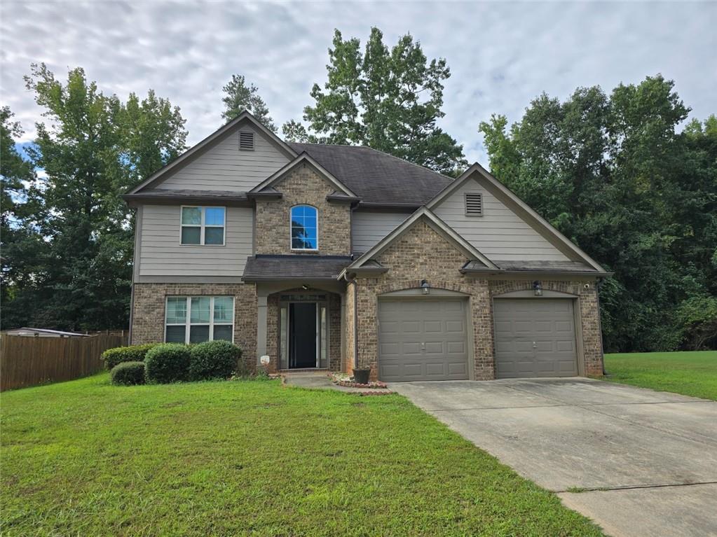 3907 Dunaire Dr., Stone Mountain, GA 30083
