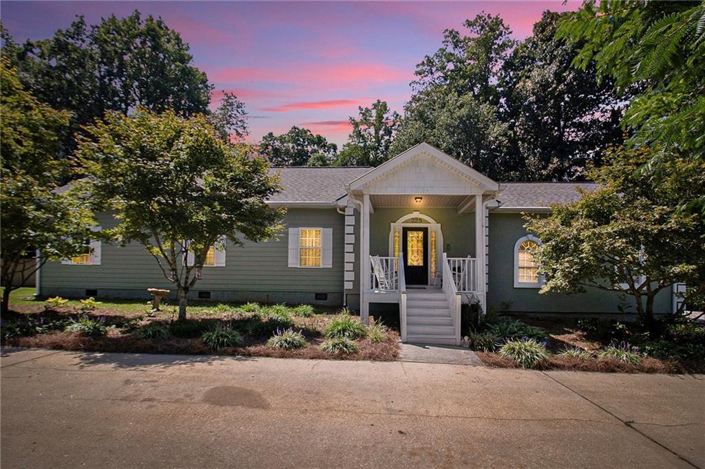 225 Meadowcliff Tr., Carrollton, GA 30116