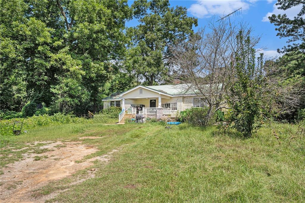 139 Old South River Rd., Jackson, GA 30233