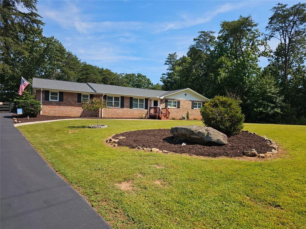 102 Pine Lake Dr., Cumming, GA 30040