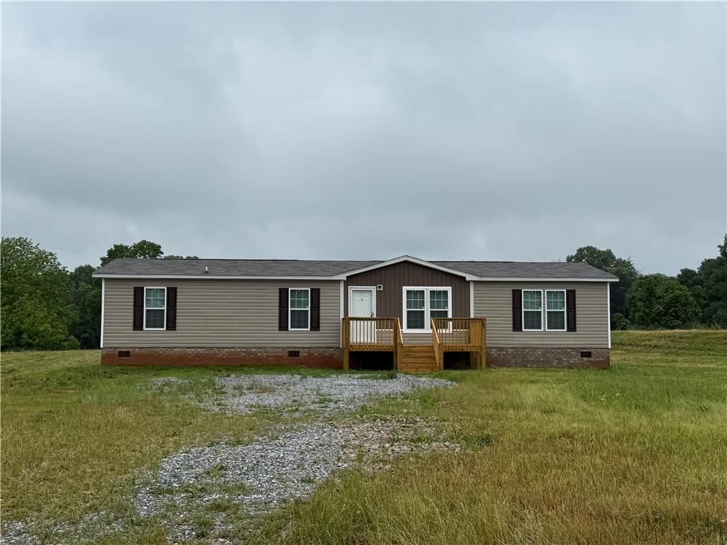236 Dewaters Rd., Commerce, GA 30529