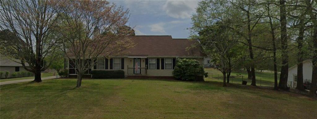 5573 Farm House Ln., Oakwood, GA 30566