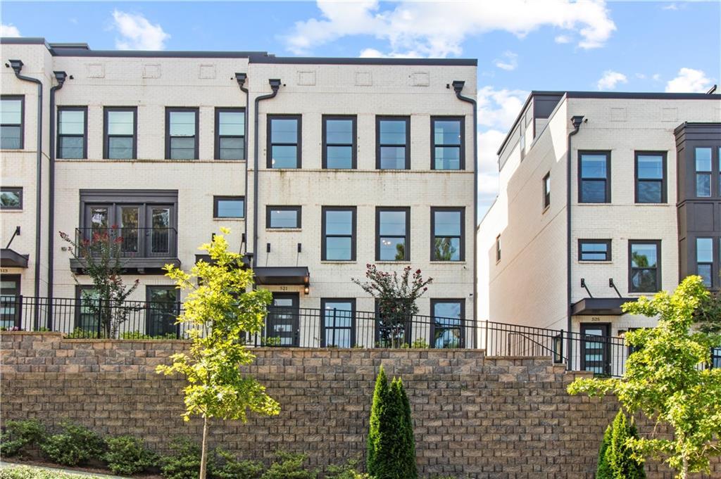 521 Whitlox Rd., Atlanta, GA 30318