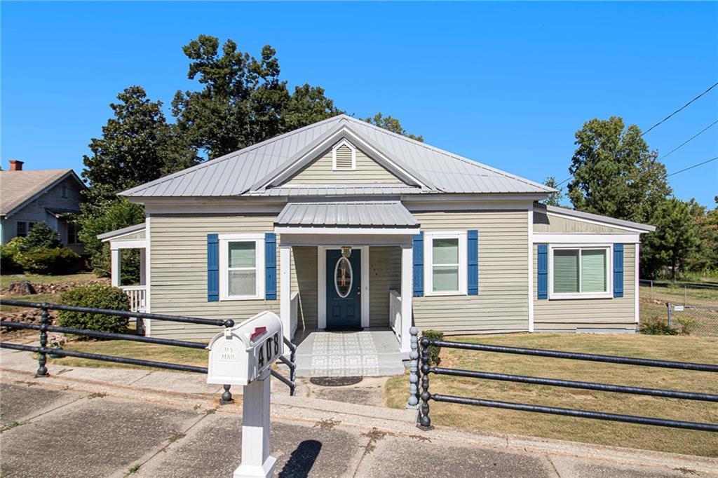 408 Broad St., Manchester, GA 31816