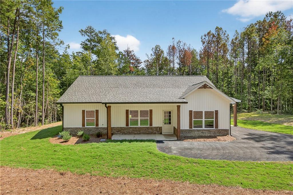 560 Coots Lake Rd., Rockmart, GA 30153