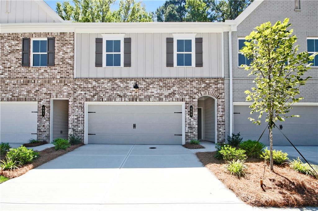 689 Sunstone Ln., Lawrenceville, GA 30043