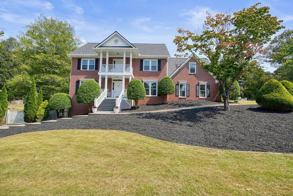 4937 Willow Creek Dr., Woodstock, GA 30188