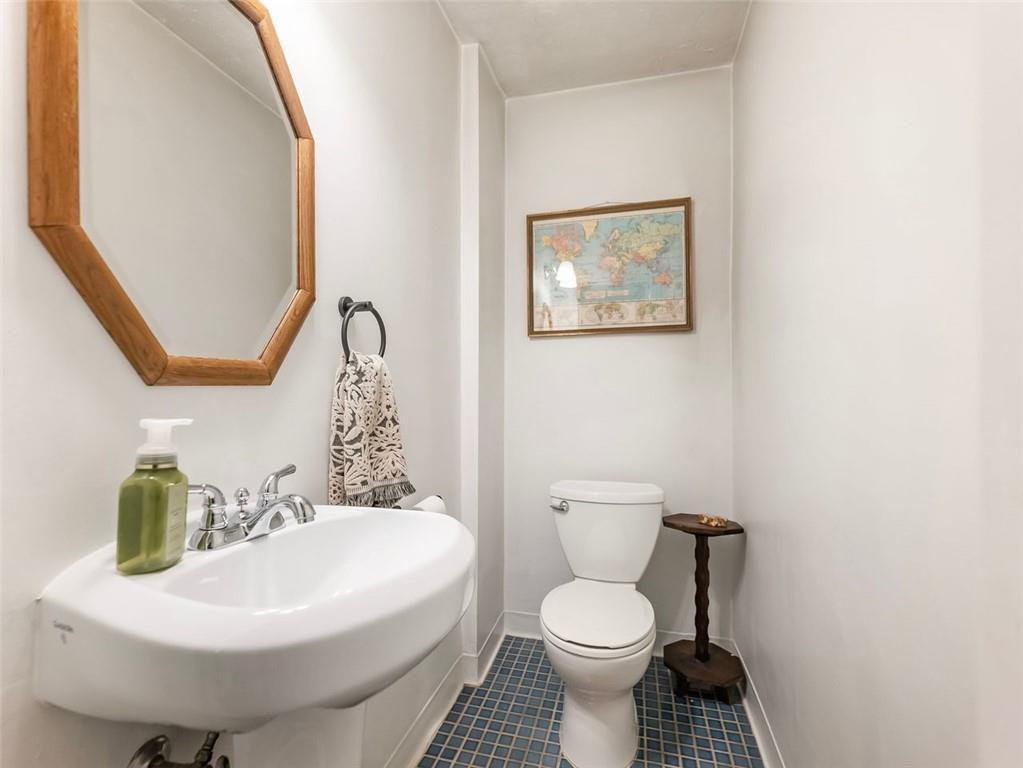 1500 Lucelle Ave., Stone Mountain, GA 30087