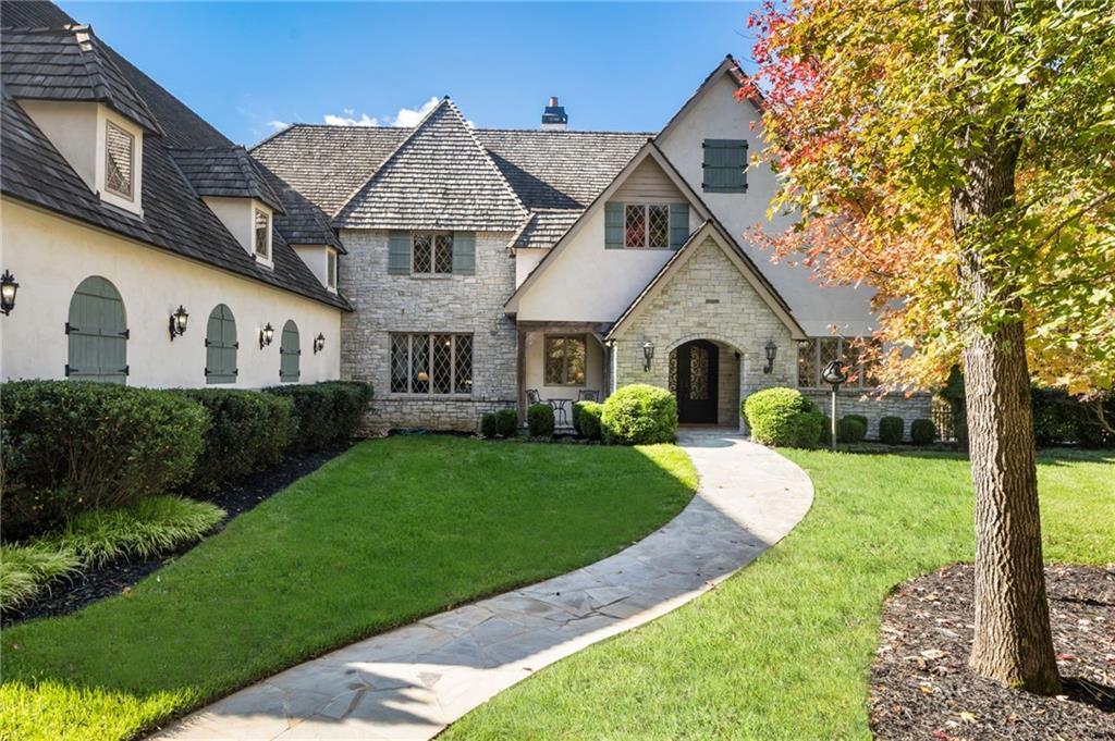 112 Serenity Lake Dr., Alpharetta, GA 30004