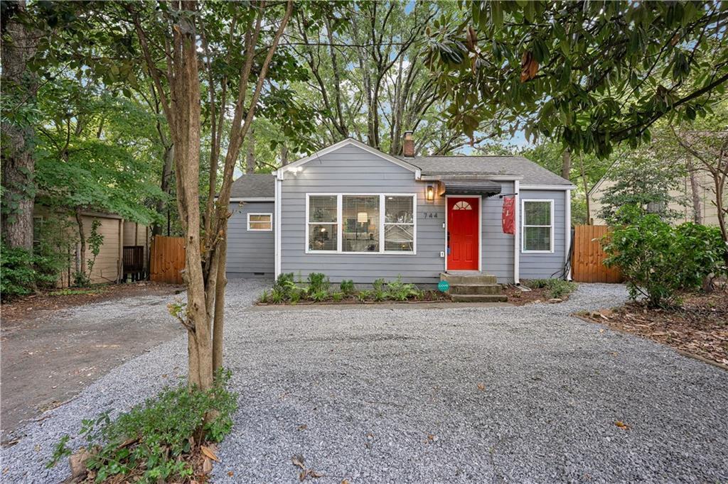 744 Bellemeade Ave., Atlanta, GA 30318