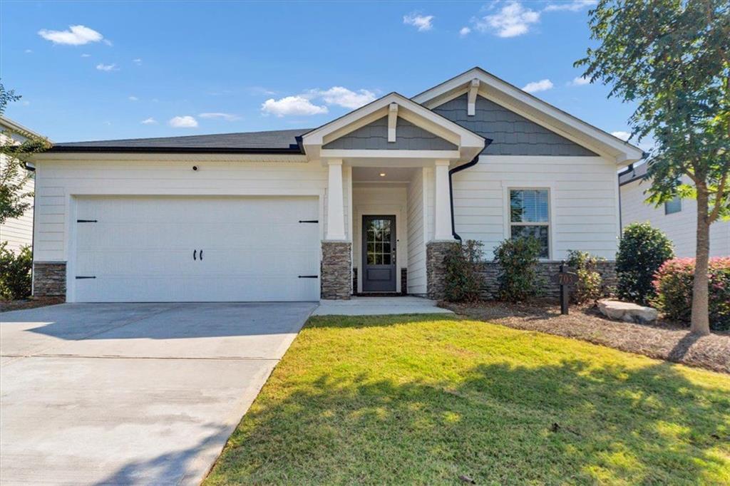 703 Stately Dr., Woodstock, GA 30188