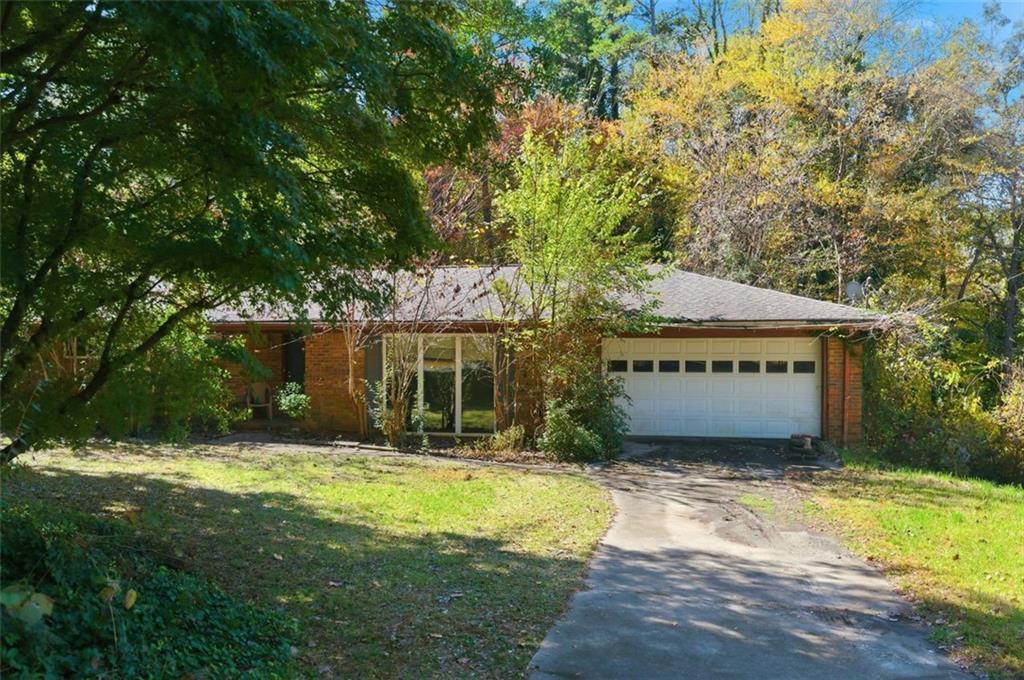 5839 Lakeshore Dr., Buford, GA 30518