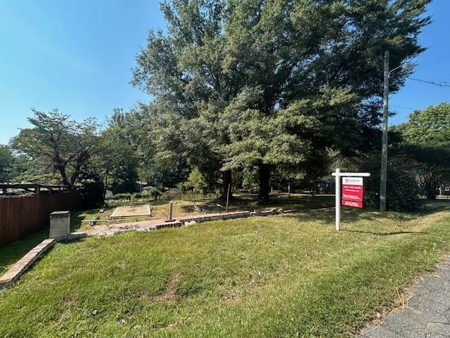 124 Main Lake Dr., Acworth, GA 30102