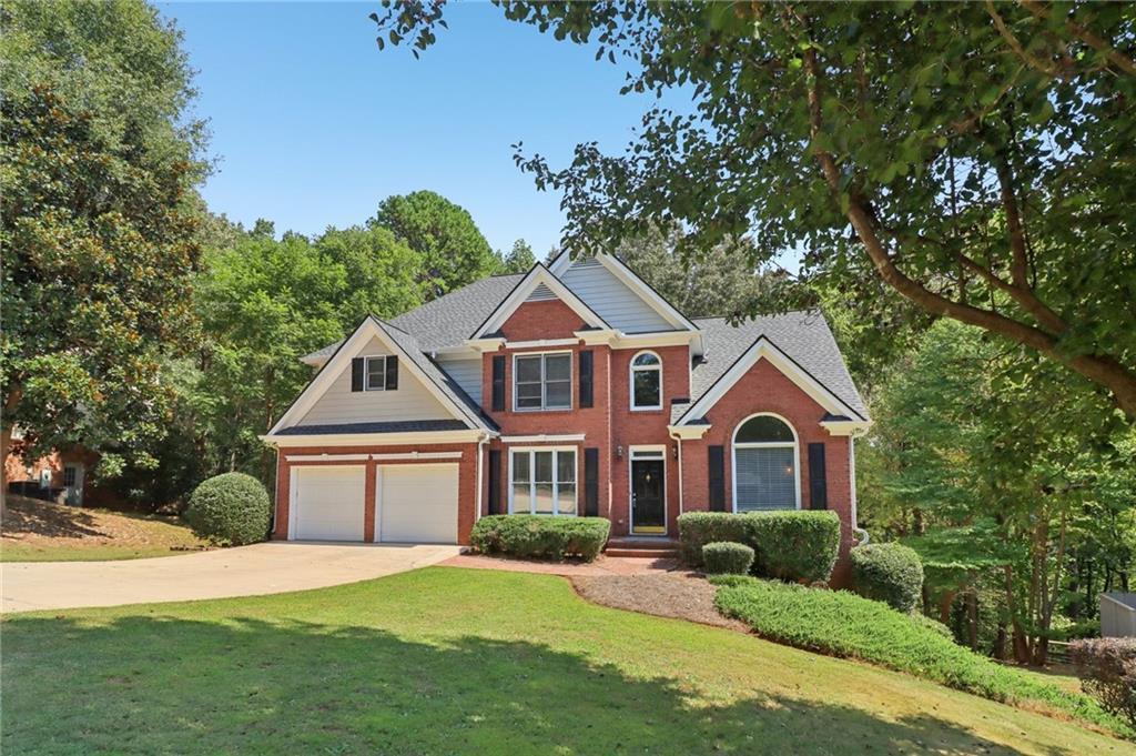 5034 Hickory Hills Dr., Woodstock, GA 30188