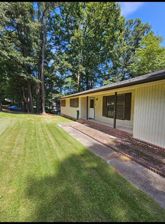 2912 Hickory Tr., Snellville, GA 30078