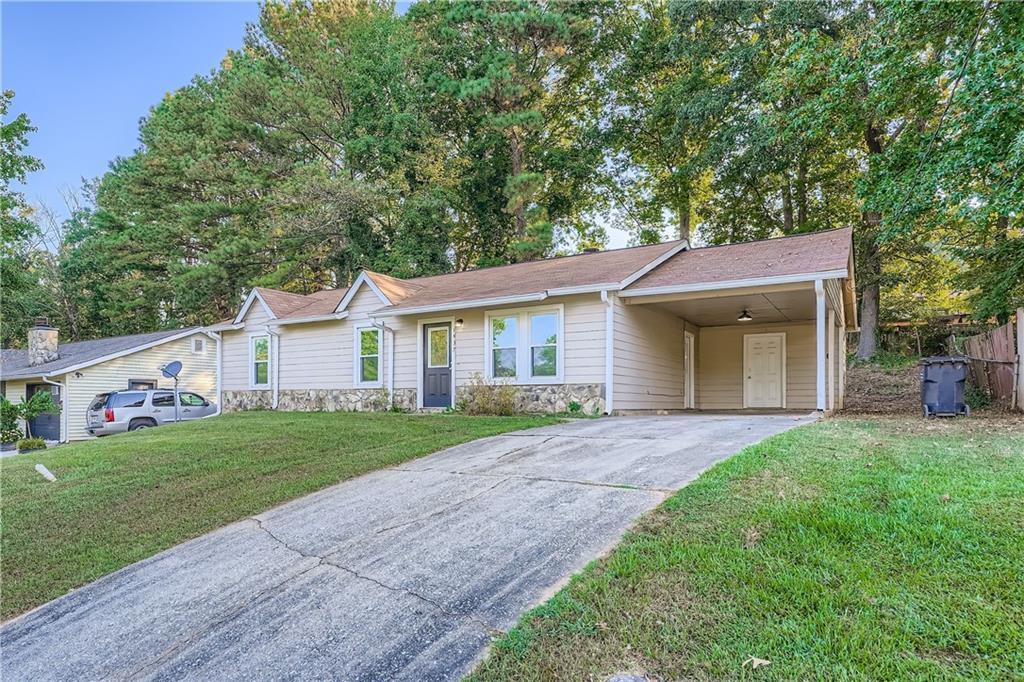 1437 Roman Point Dr., Norcross, GA 30093