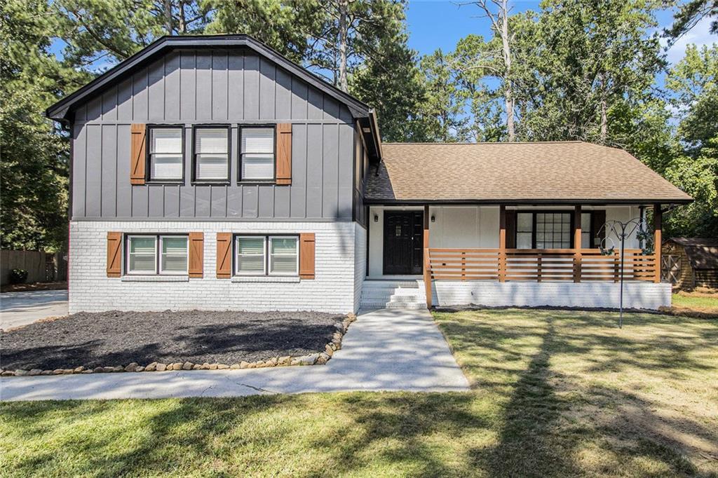 2180 E Chester Cir., Conyers, GA 30013