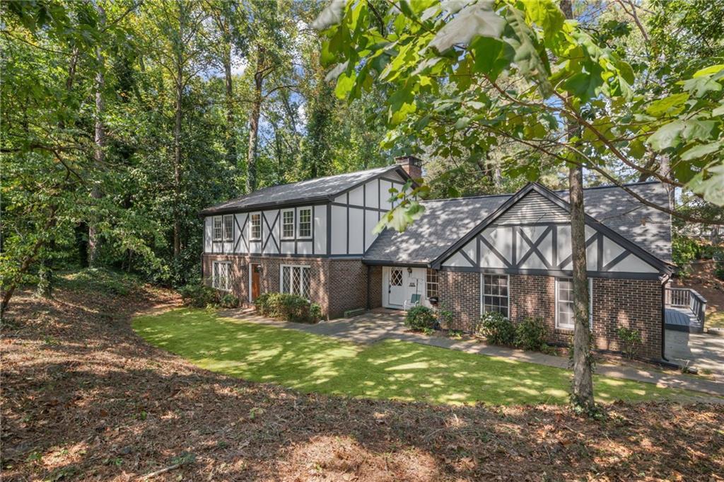 965 Heards Ferry Rd., Atlanta, GA 30328
