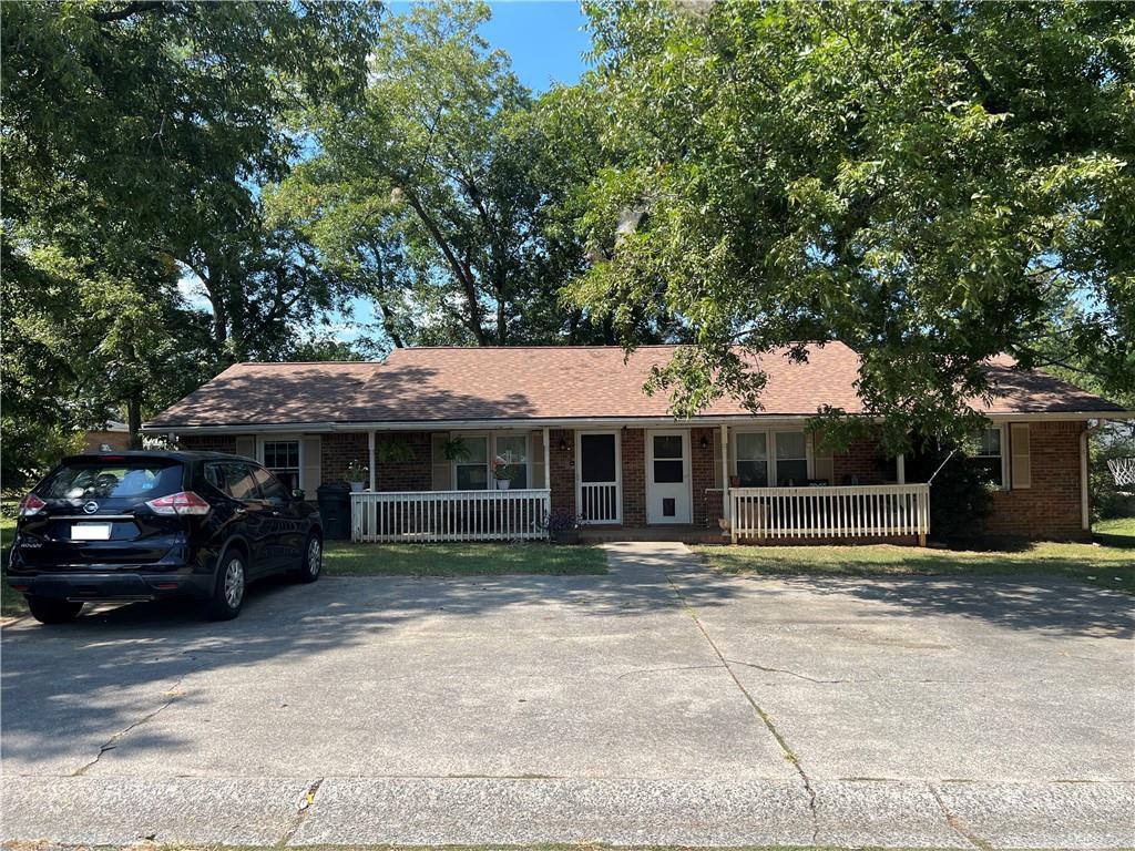 15 Home Place Dr., Cartersville, GA 30121