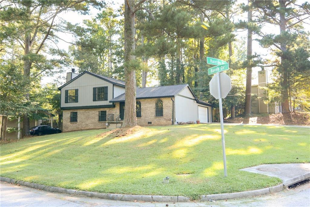 9010 Raven Dr., Jonesboro, GA 30238