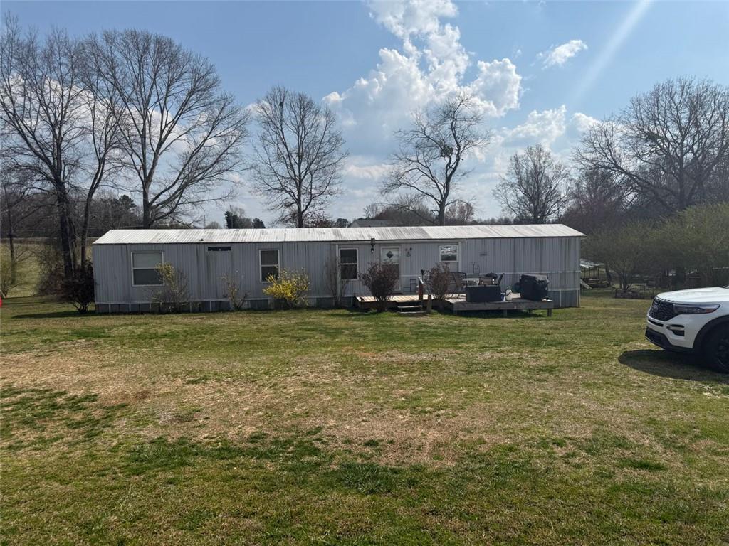 214 Homer Stephens Rd., Cornelia, GA 30531