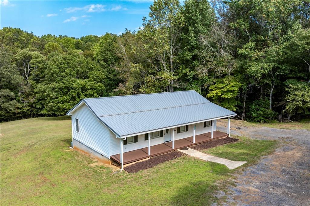 828 Rocky Ridge Rd., Jasper, GA 30143