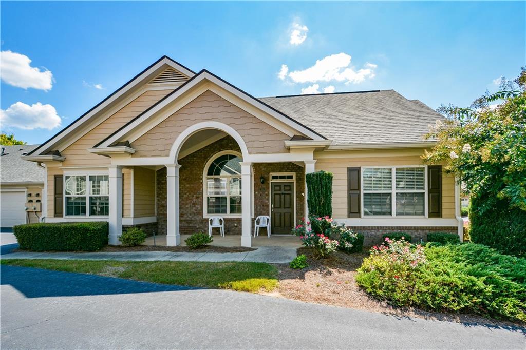 219 Orchards Cir., Woodstock, GA 30188