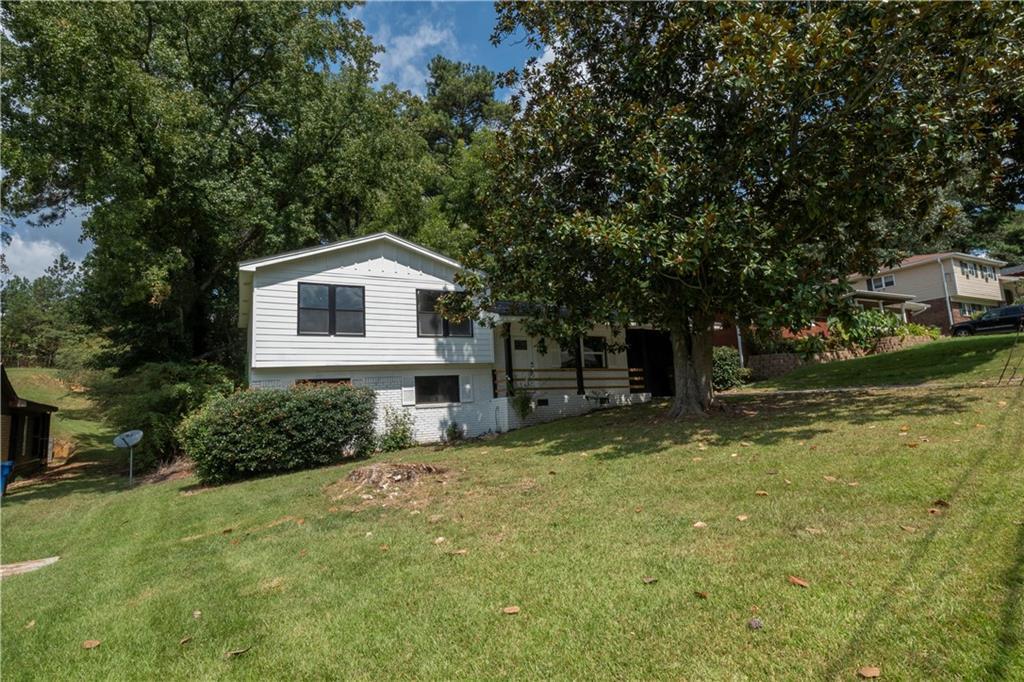 3017 Tribble Ln., Atlanta, GA 30331