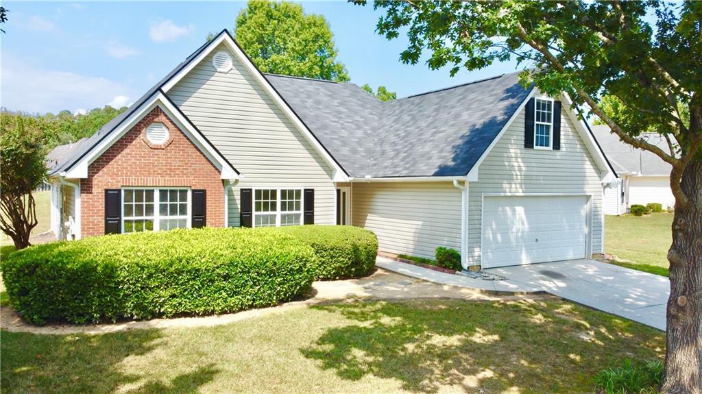 4035 Brushymill Ct., Loganville, GA 30052